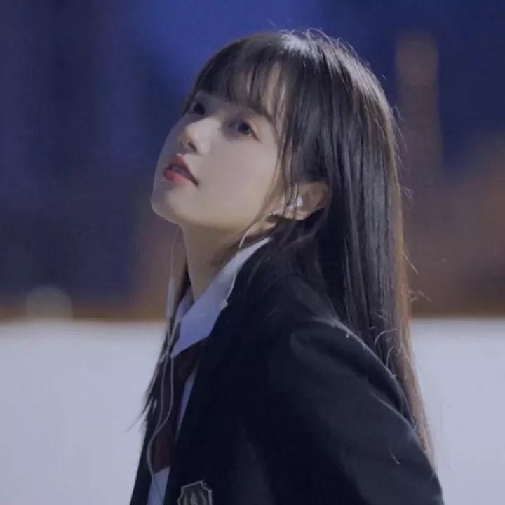 草莓绵绵冰.