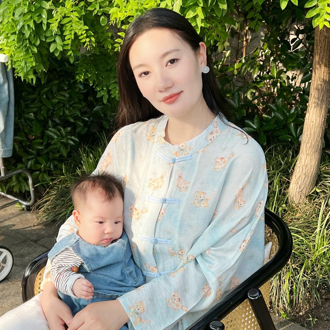 皮皮是个小个子