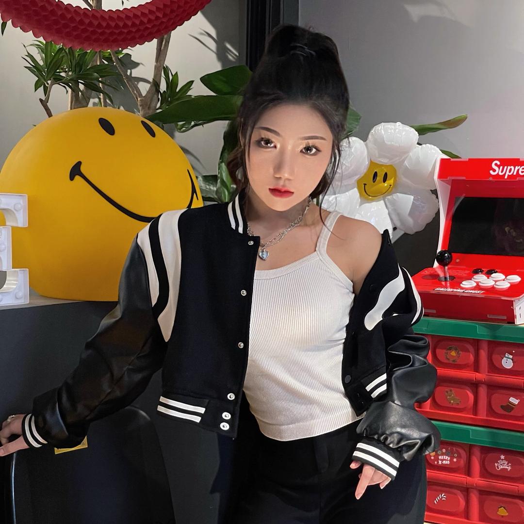爱吃冰激凌的兔兔