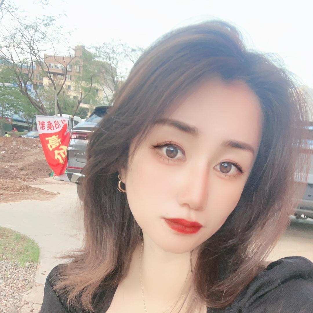 在元江开汽贸车城（雷驰汽贸）