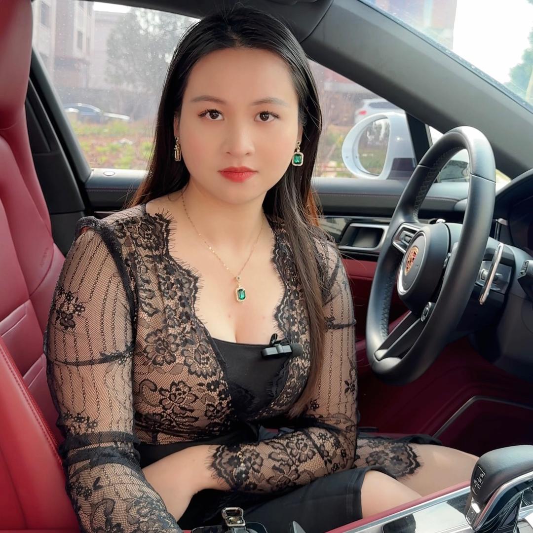 姚瑶爱喝点