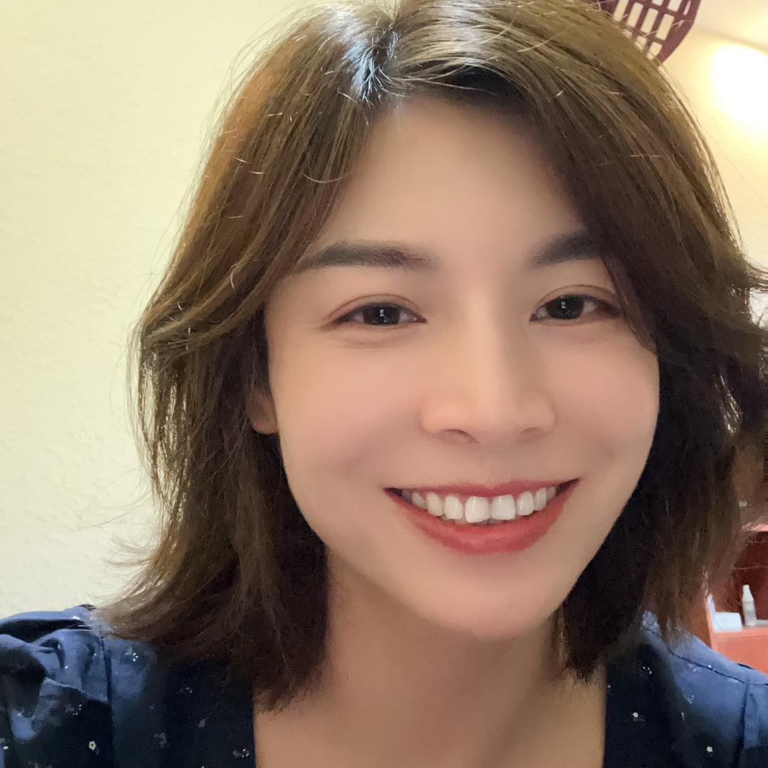 专业调肤—雷丽群