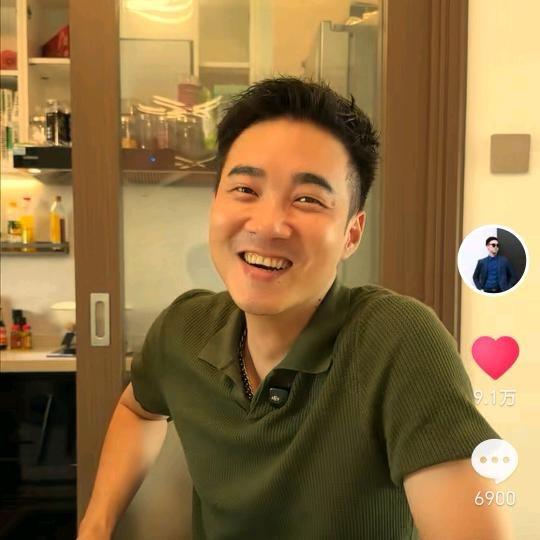 欧阳峰的小卖部