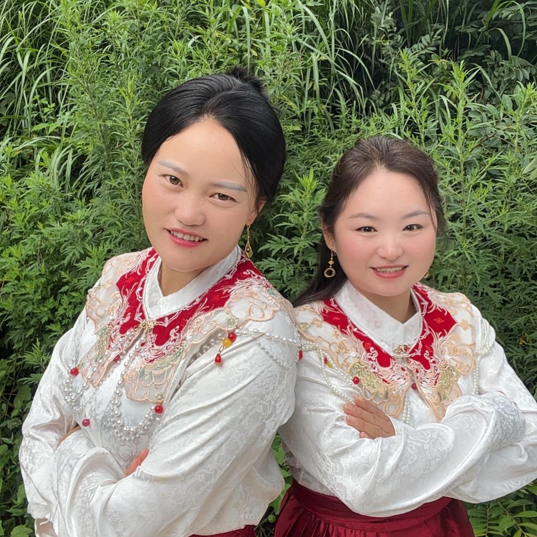 唐芳 (小金菲)