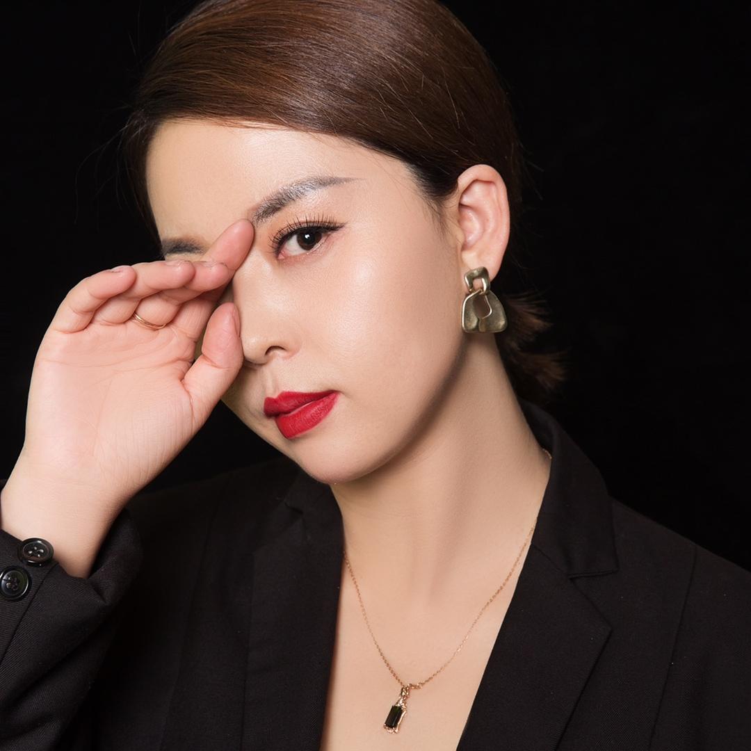 怀仁眉型设计  王芳