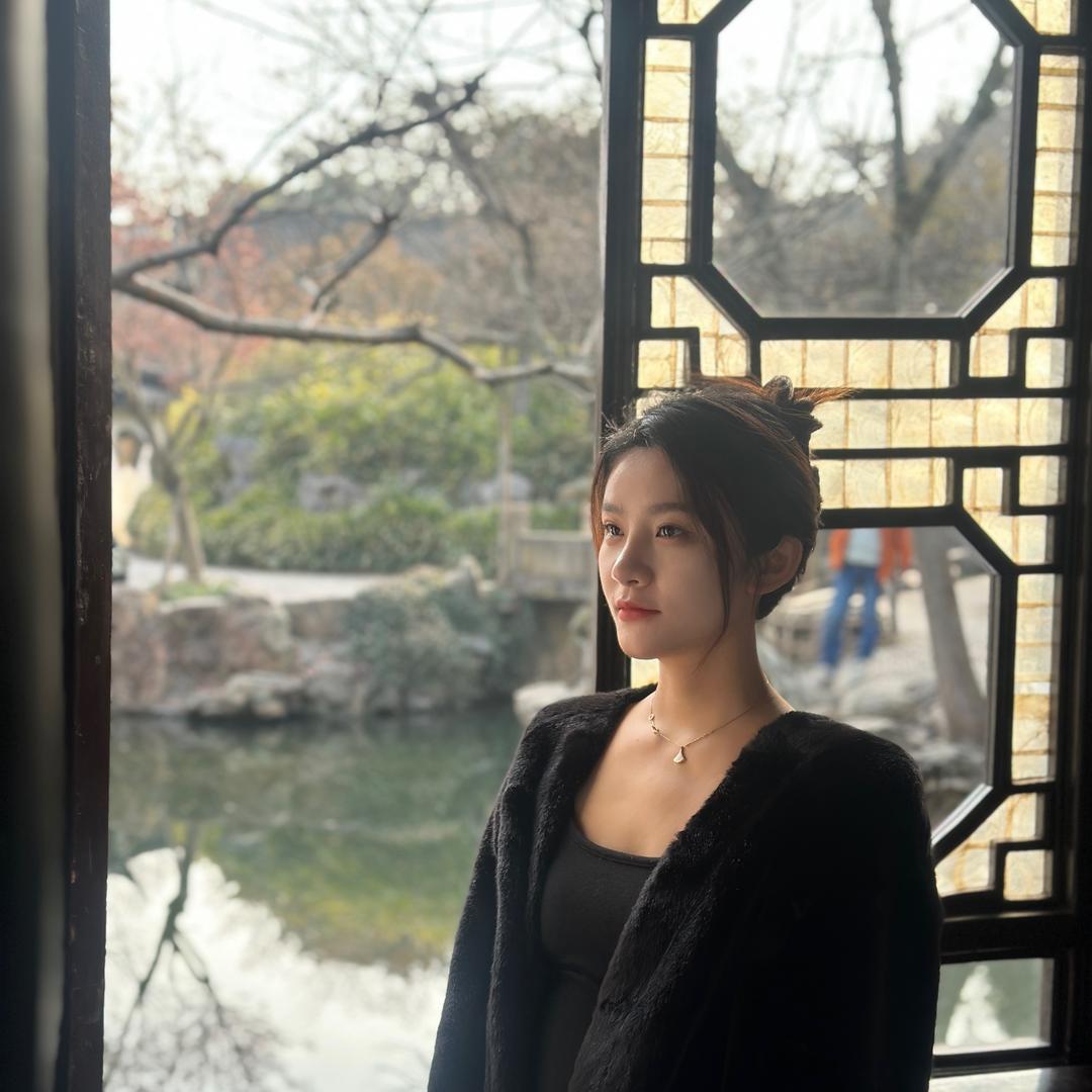 设计师杨杨 万之木全案设计
