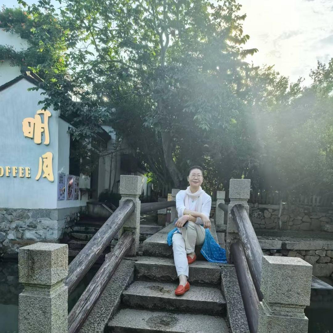 小草*