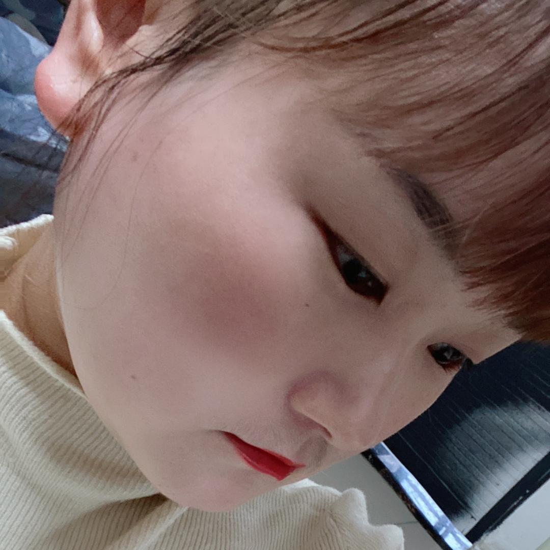 @曼曼吖