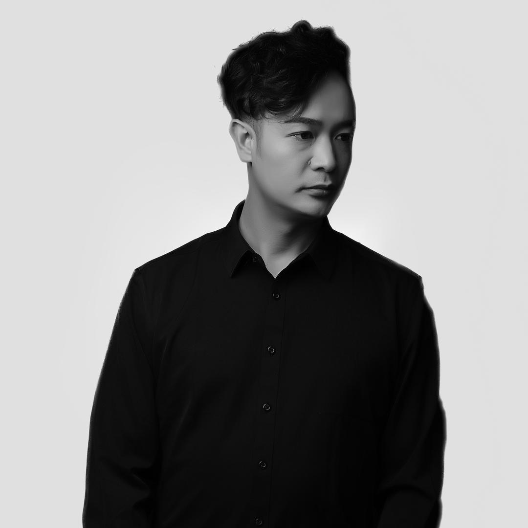 君得丽托尼老师