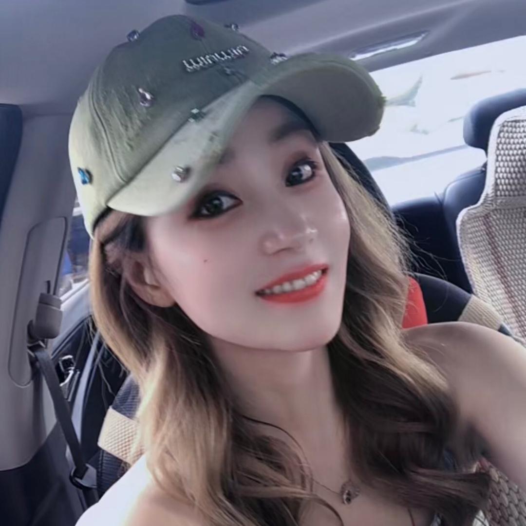 红红～女装教穿搭