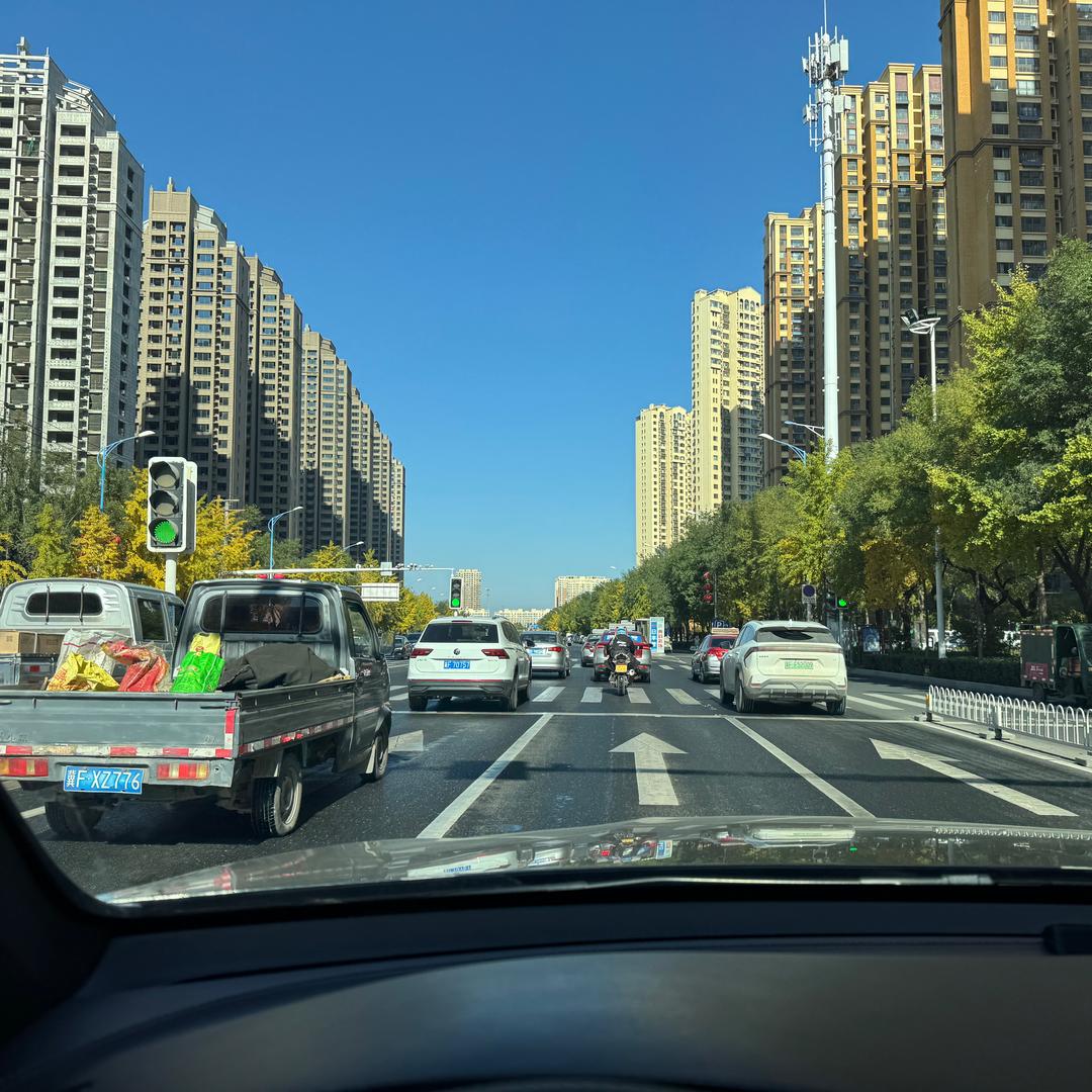 李泊衡.