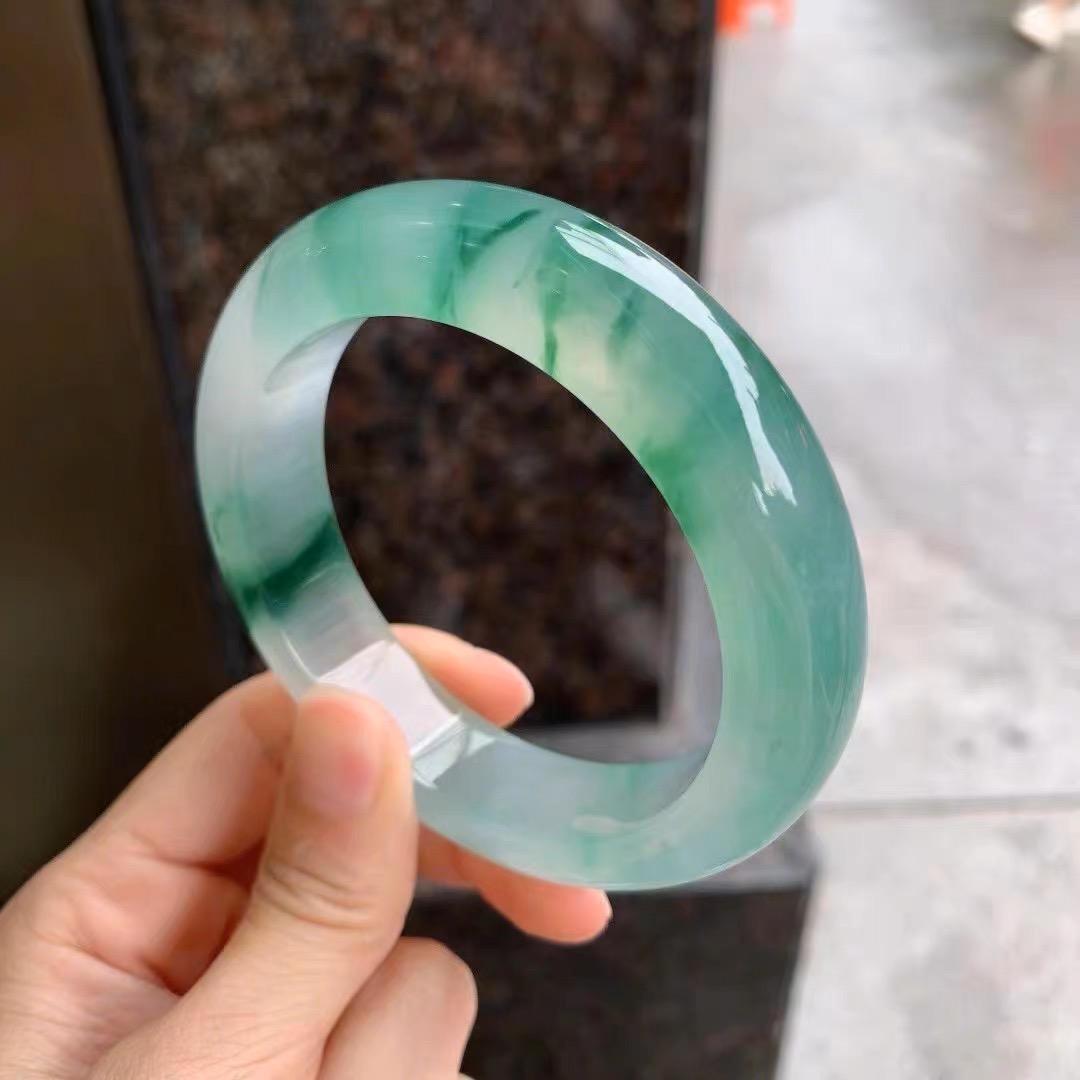 钵钵翡翠
