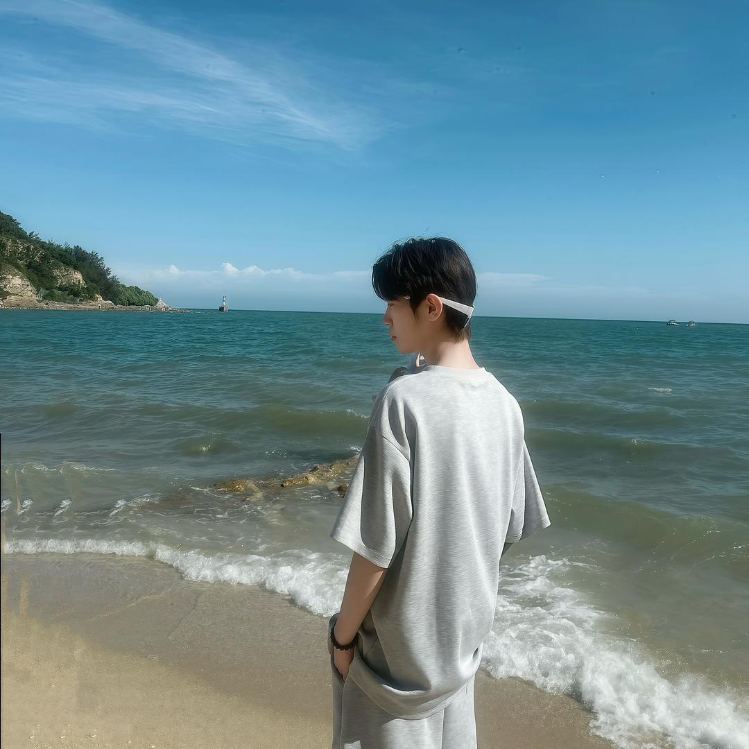 小鱼🐋