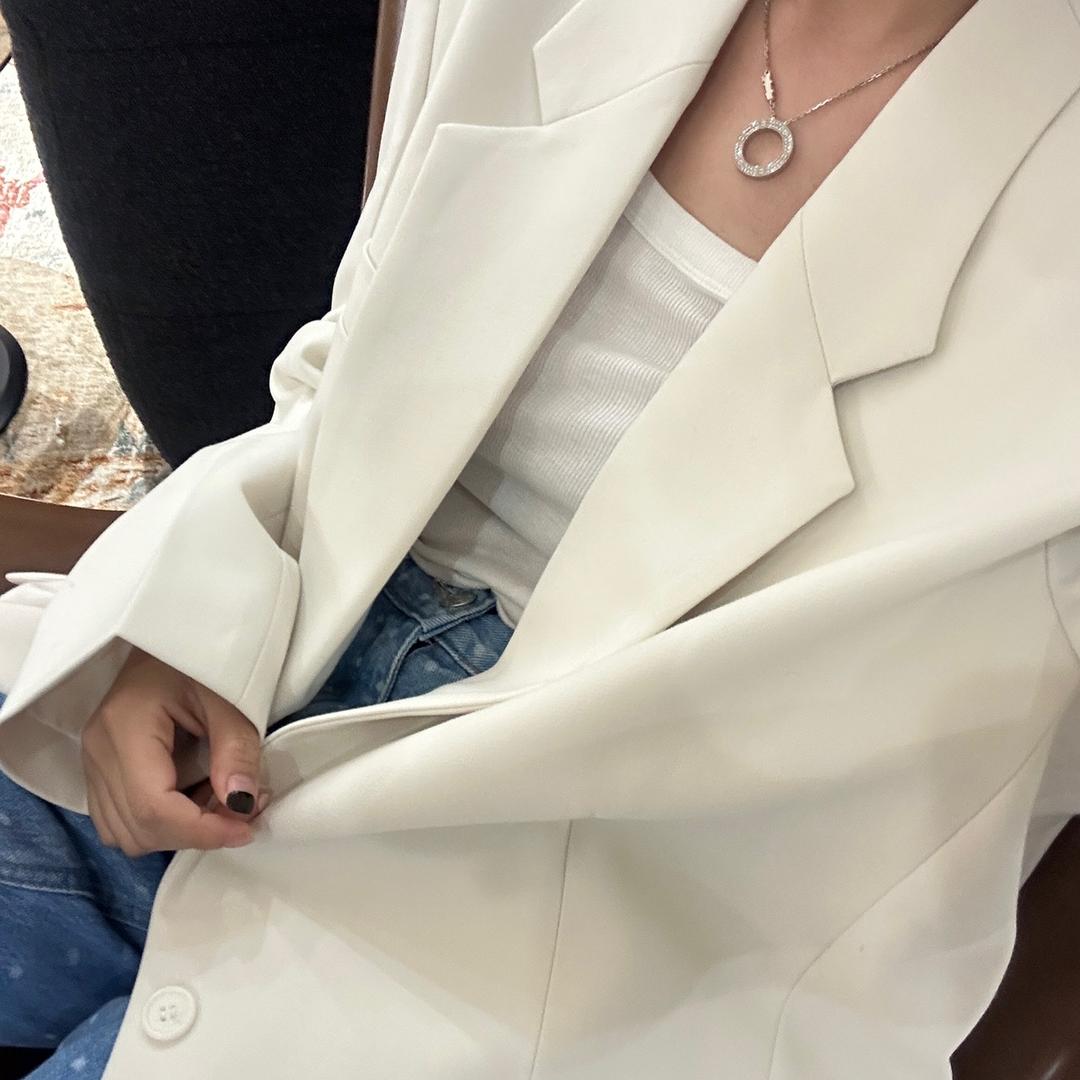 文圣区倩雯服装店