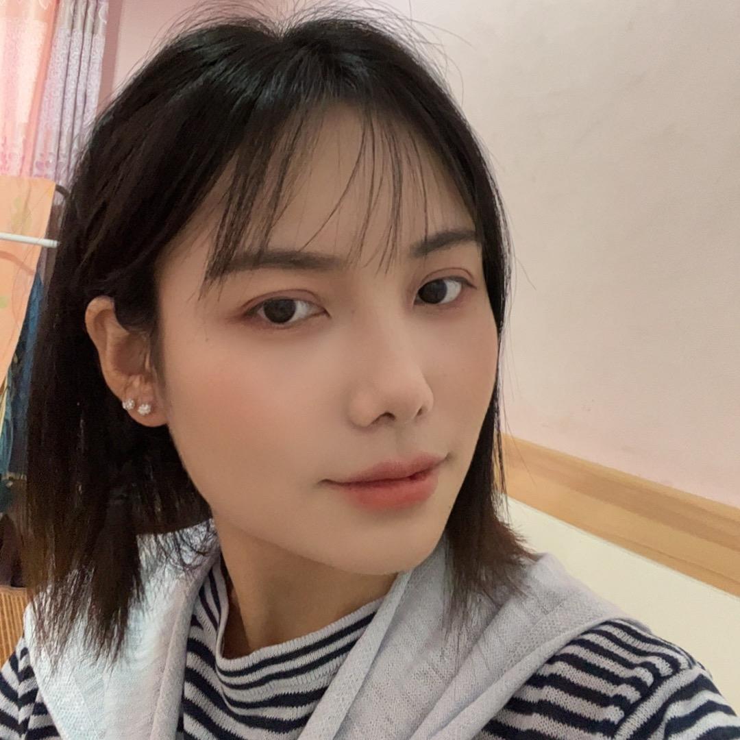 小霍同学爱吃🍬