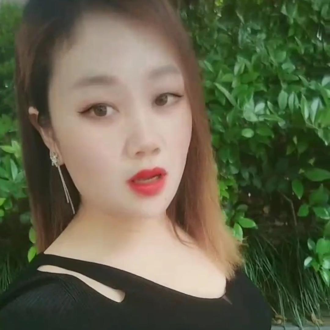 樱花树下