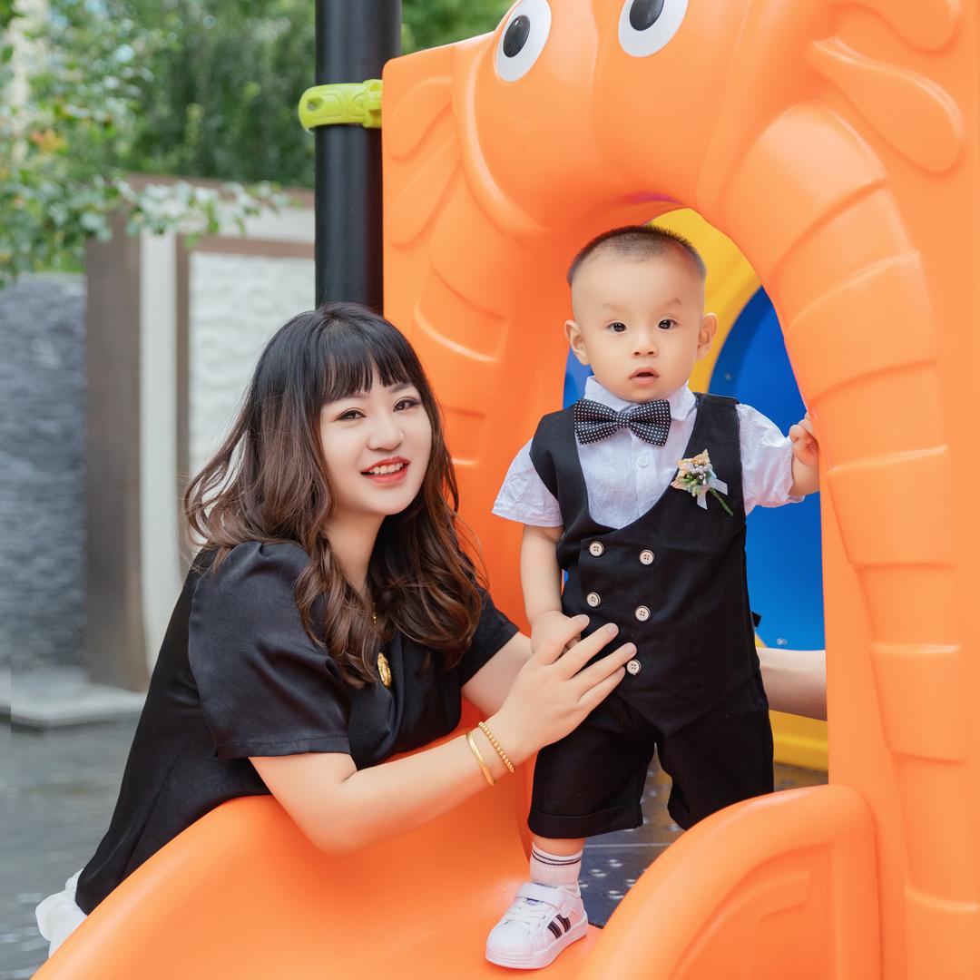 梓硕妈妈（带娃中）