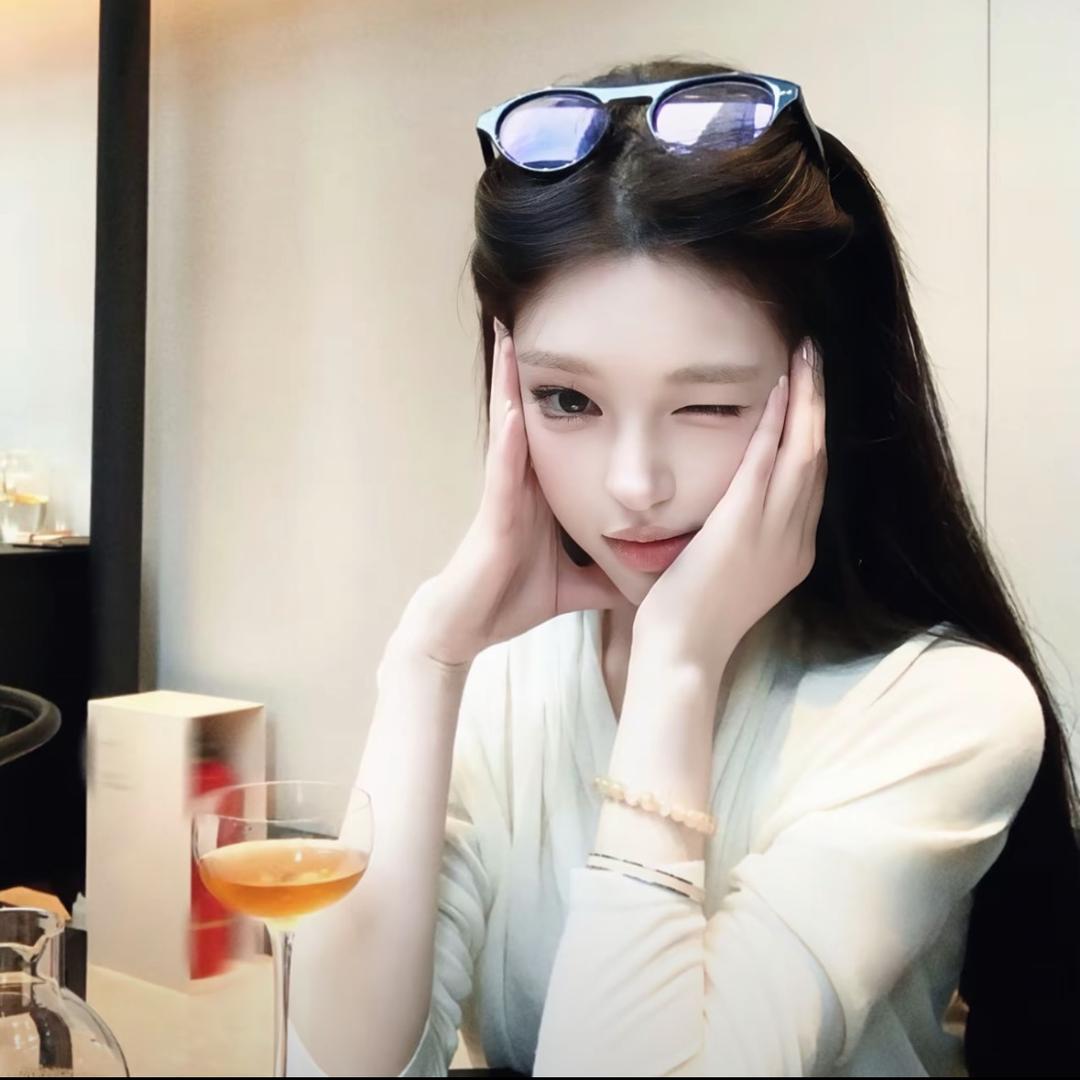 被月亮收买.