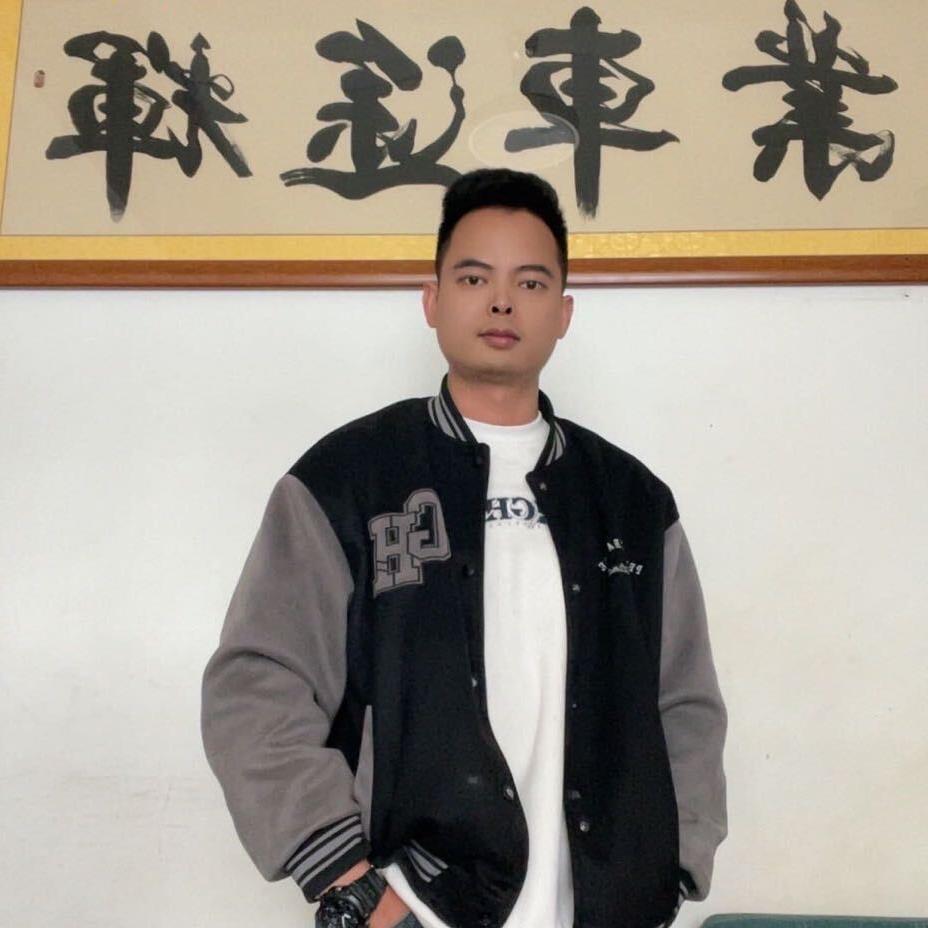 信宜辉途二手车