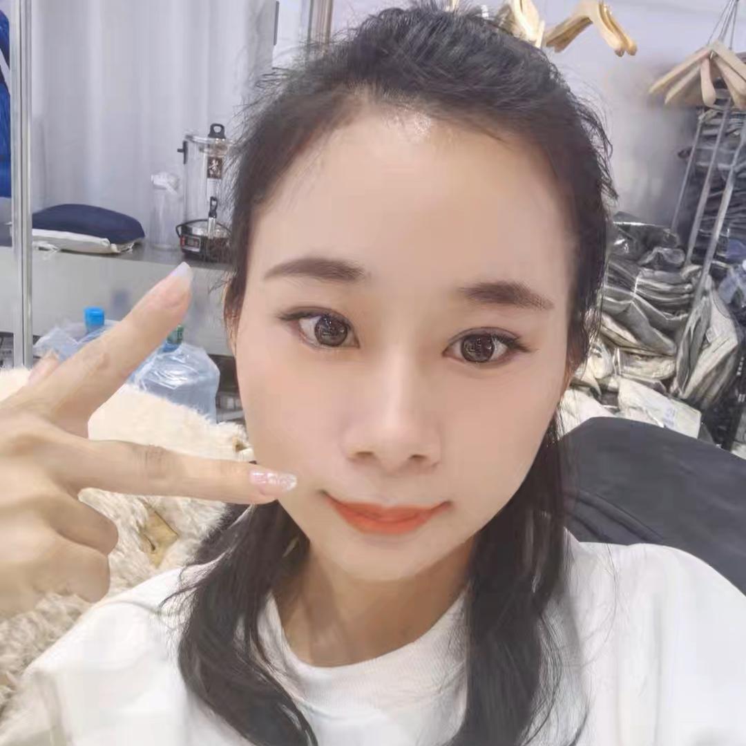 鸭哥哥潮牌