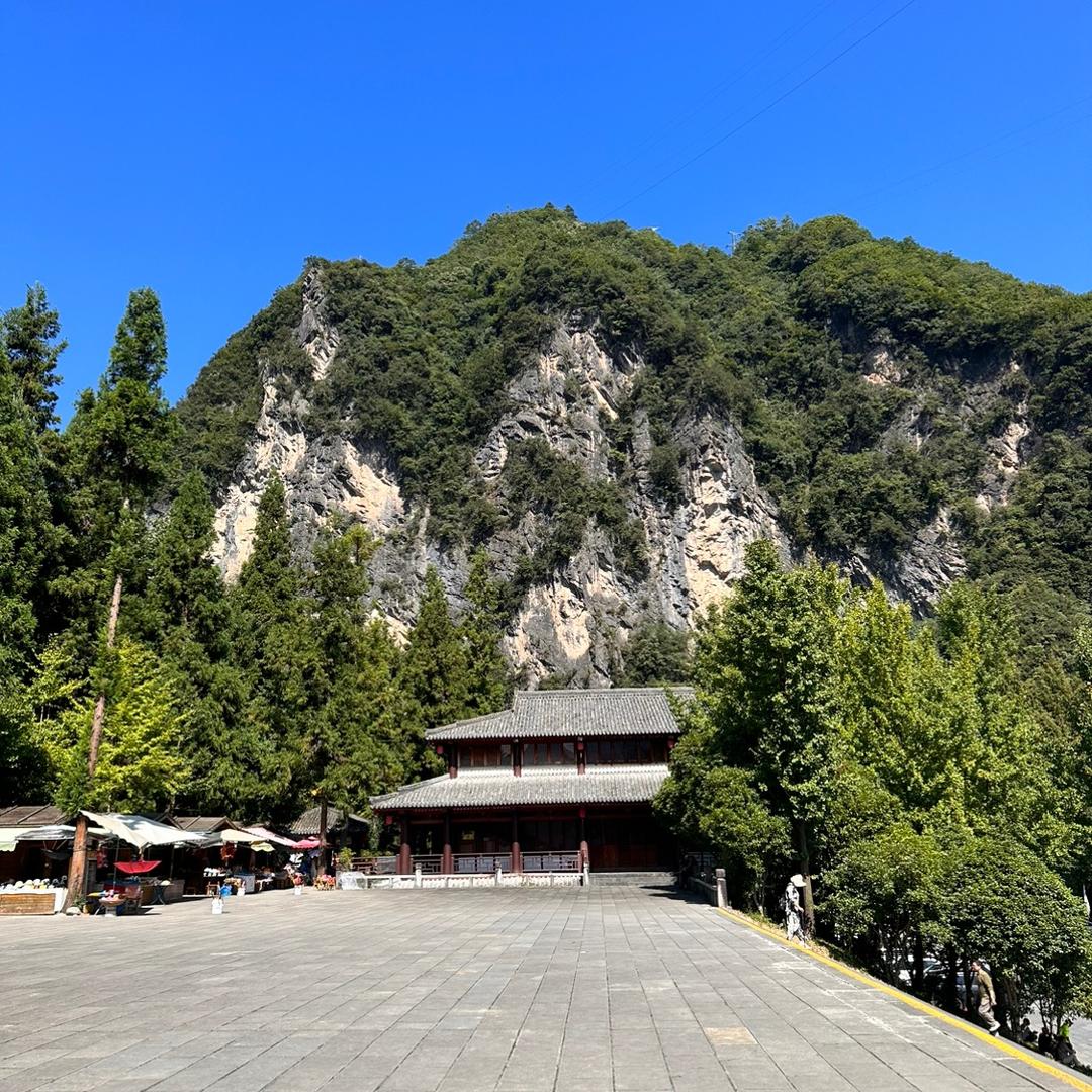 独特萍萍👩‍❤️‍💋‍👨