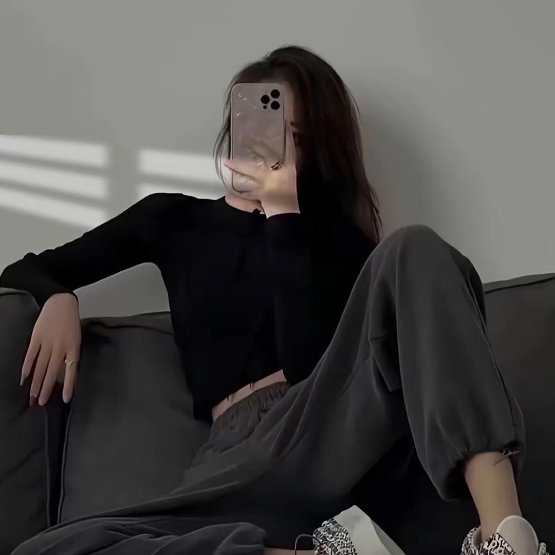 @小岛上的服装店🧸ྀི