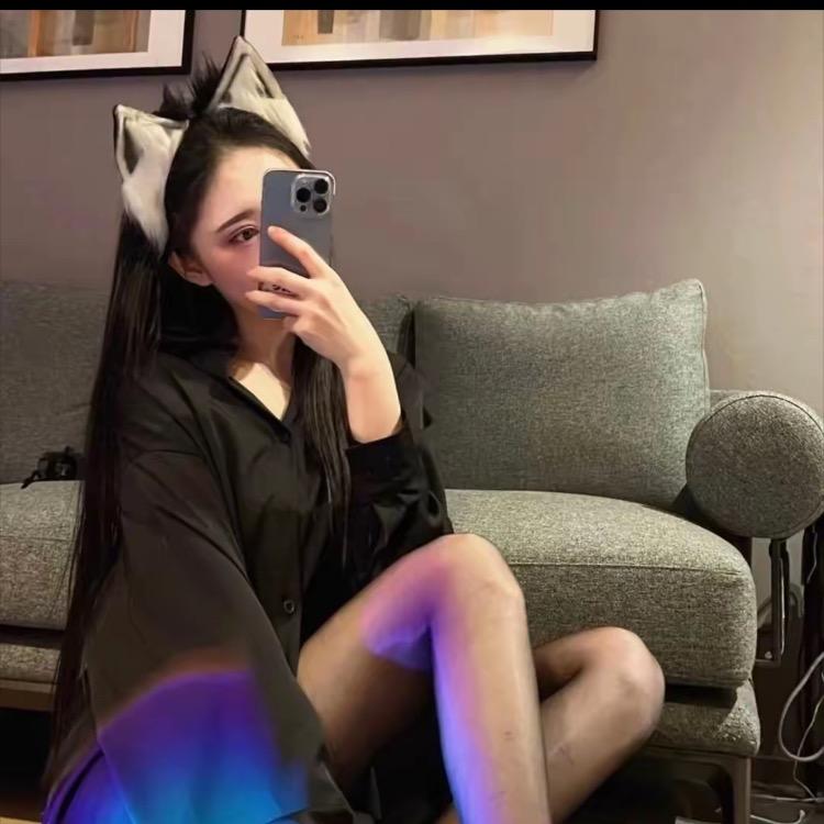 韦韦：