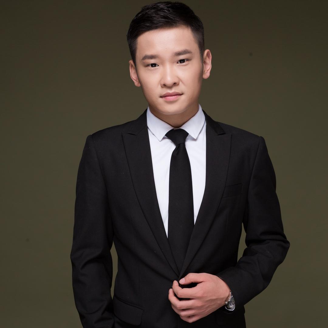 李教授