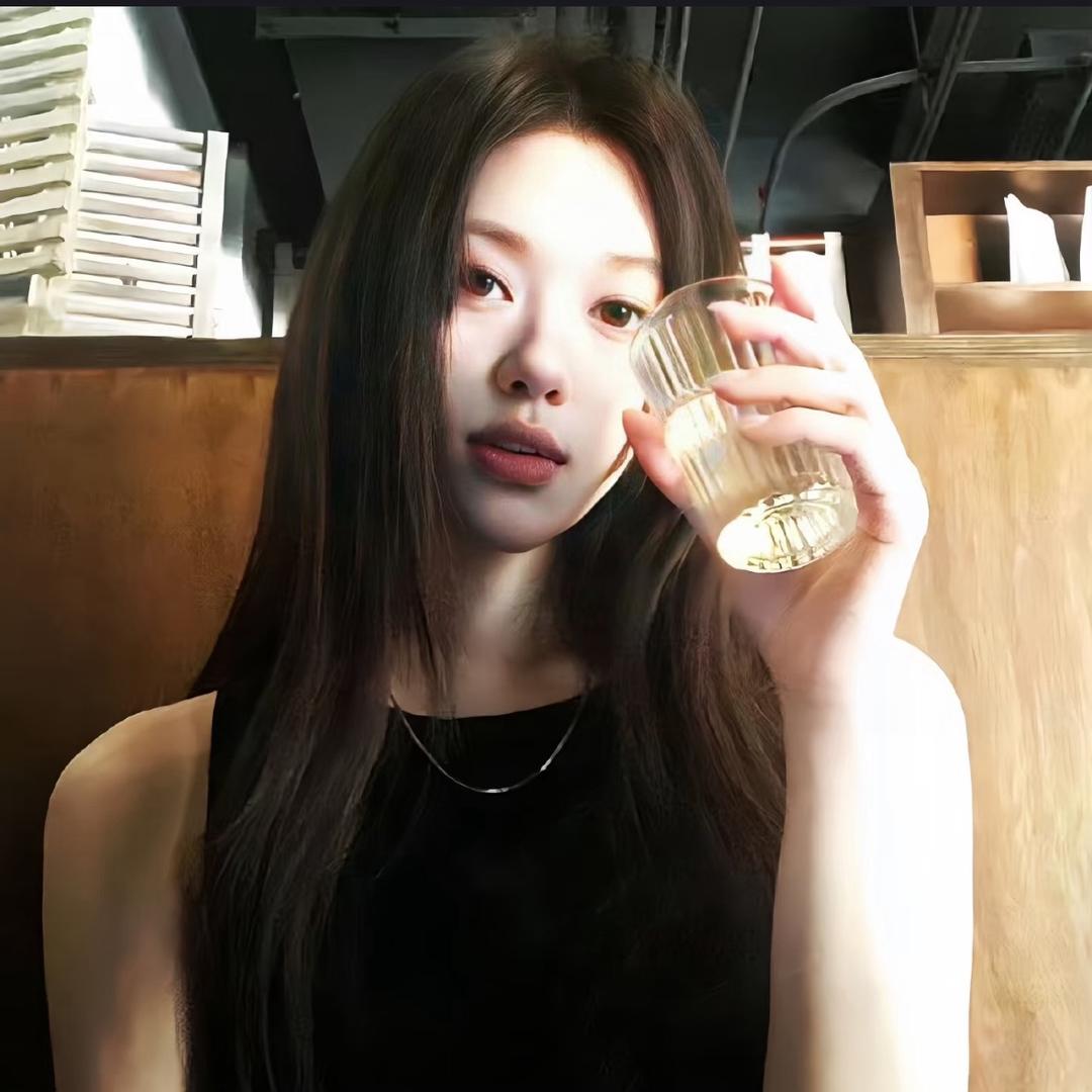 711209