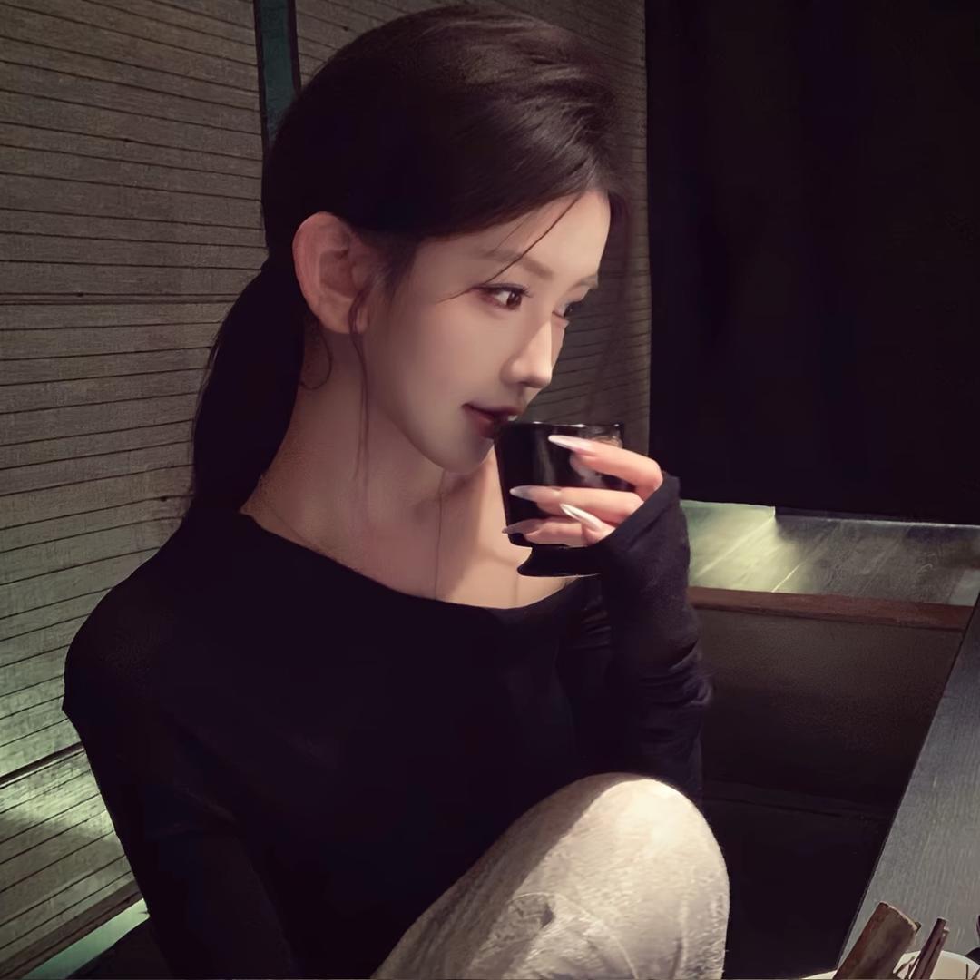 小结巴.