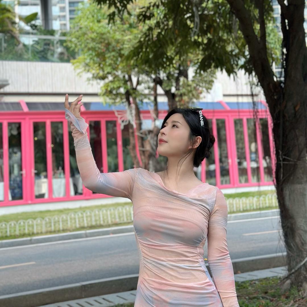 瑞源矿业新疆和田玉-妍姐