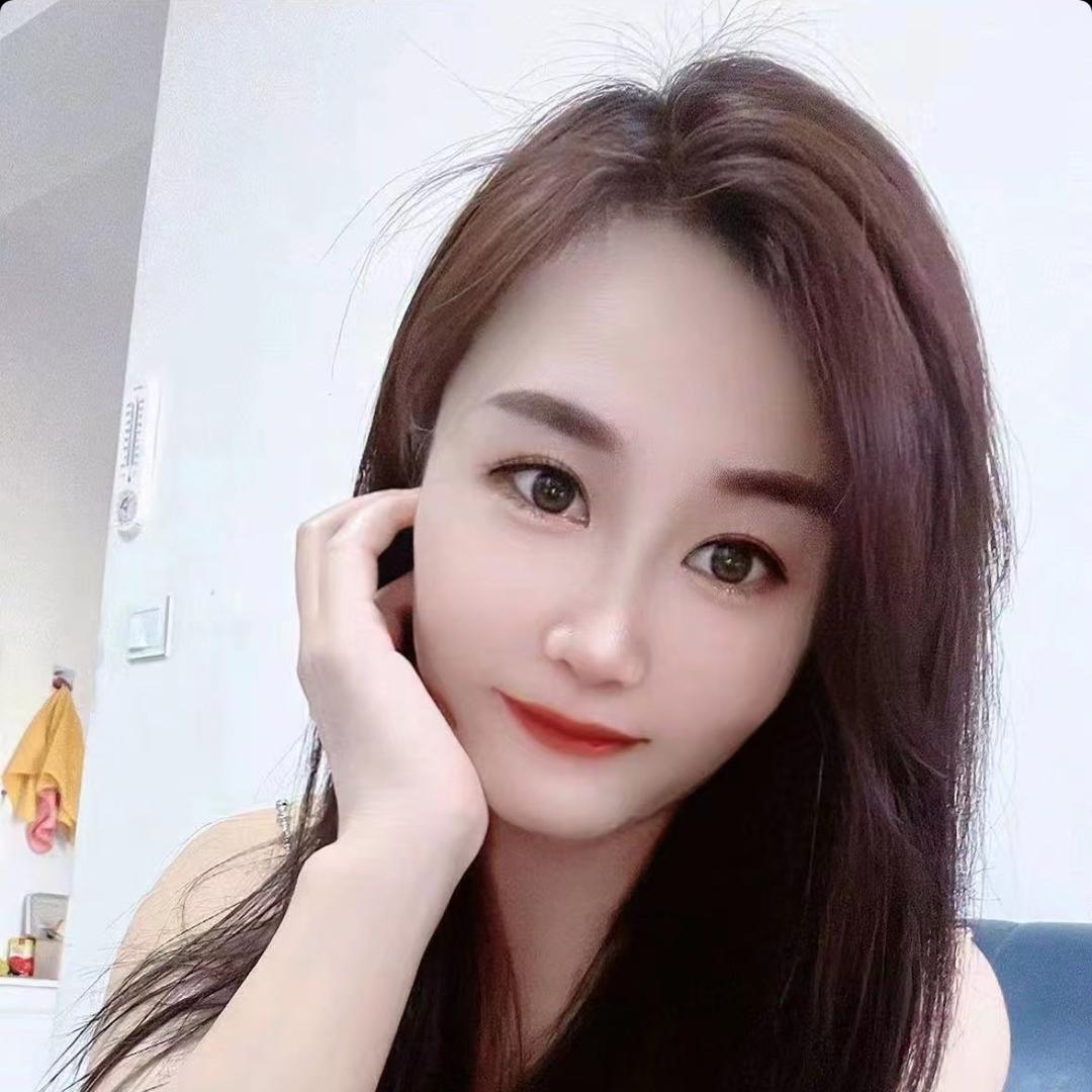 悦悦.
