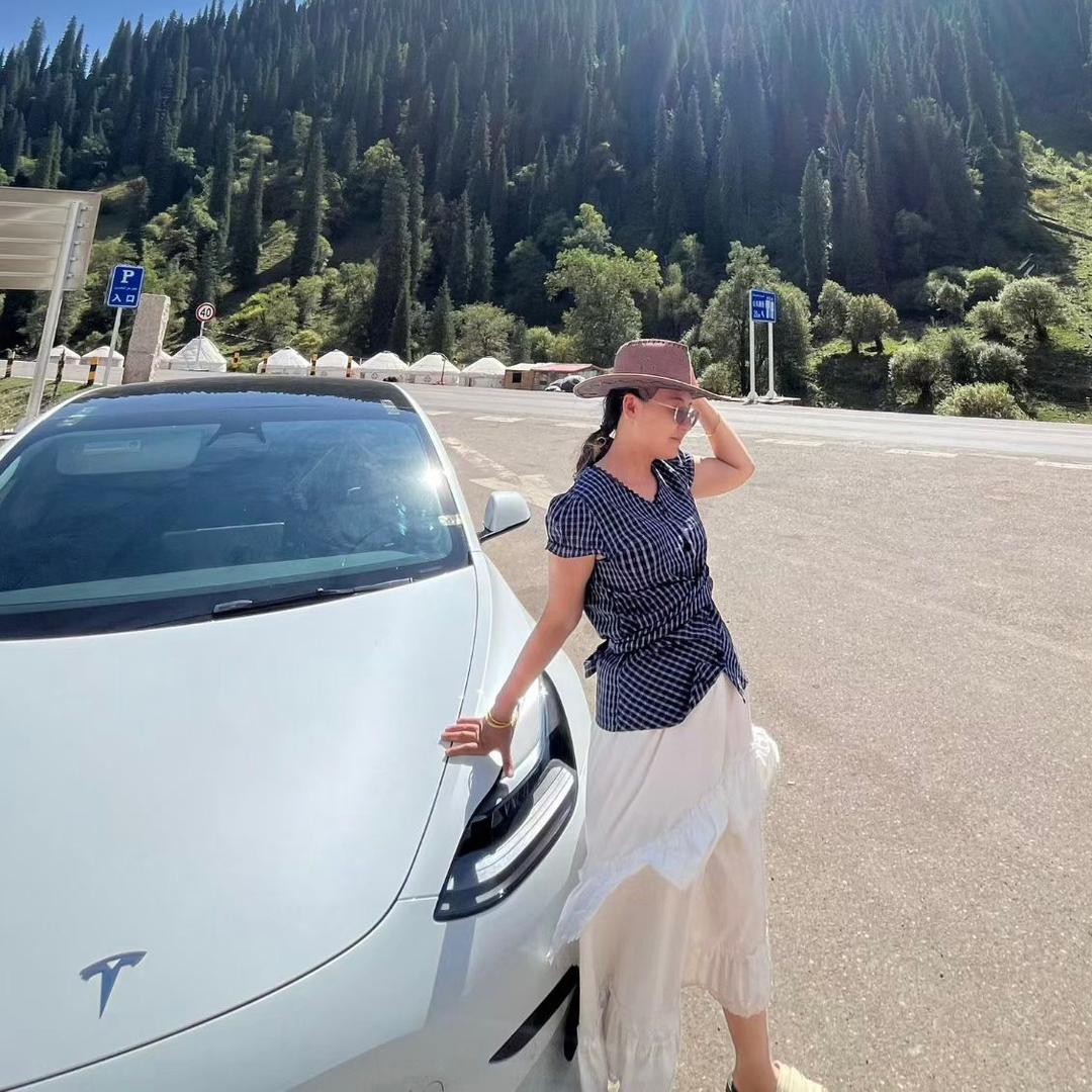 柠檬不萌服装店🍋