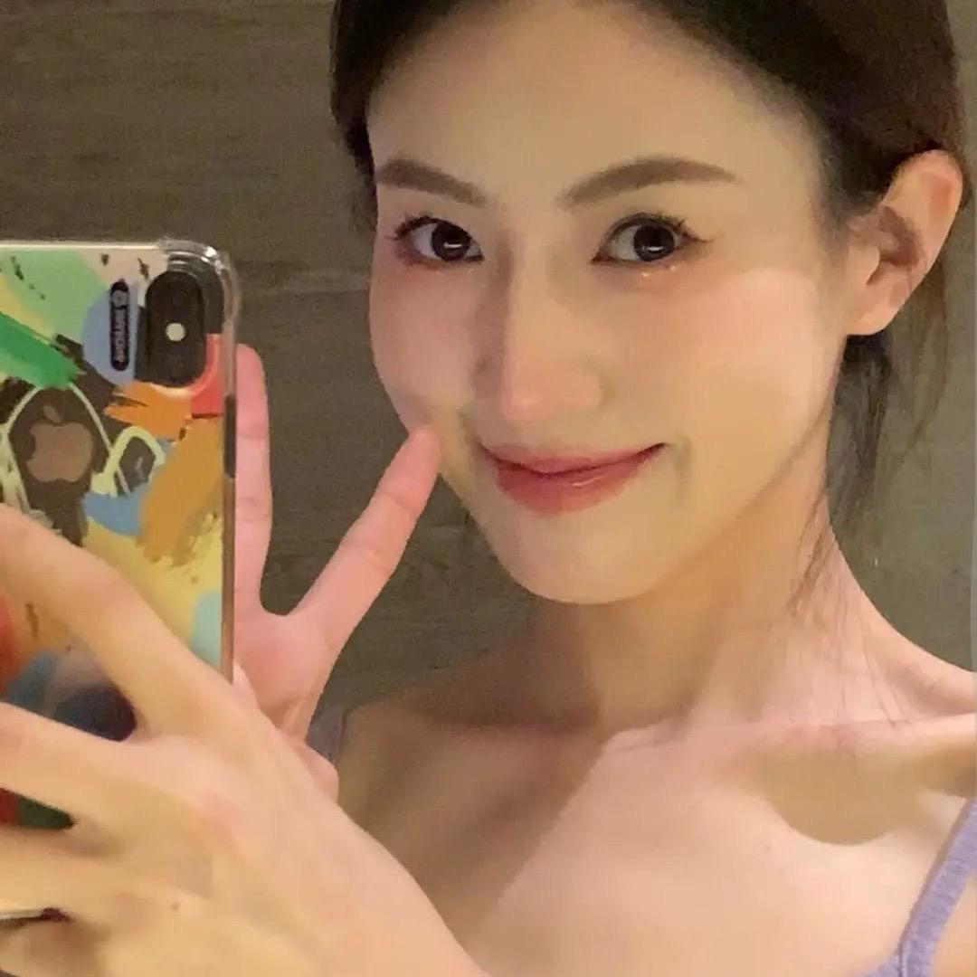 Yong梅