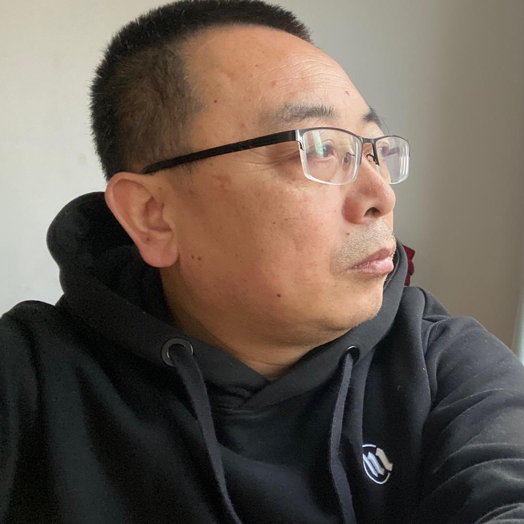 现在是老谢了