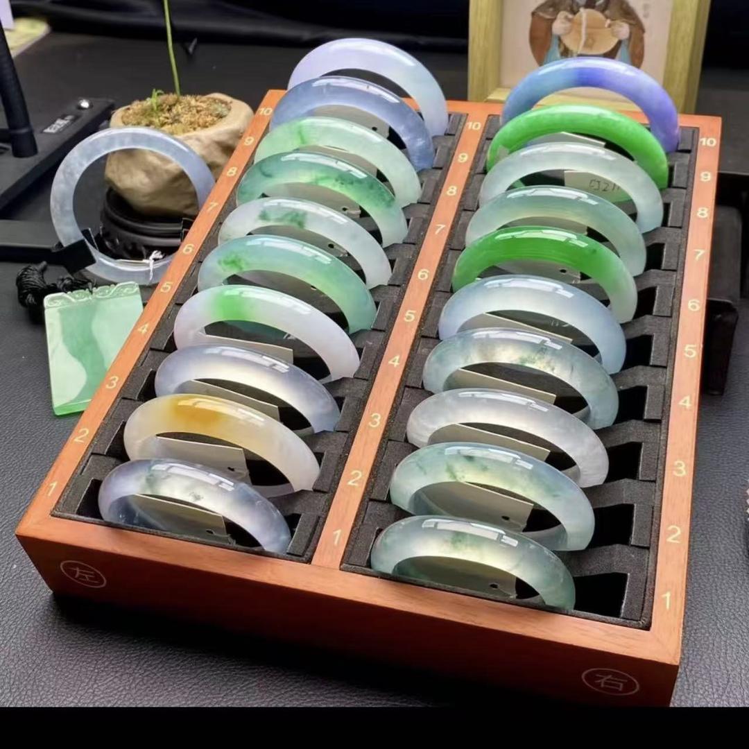 澜玉手镯