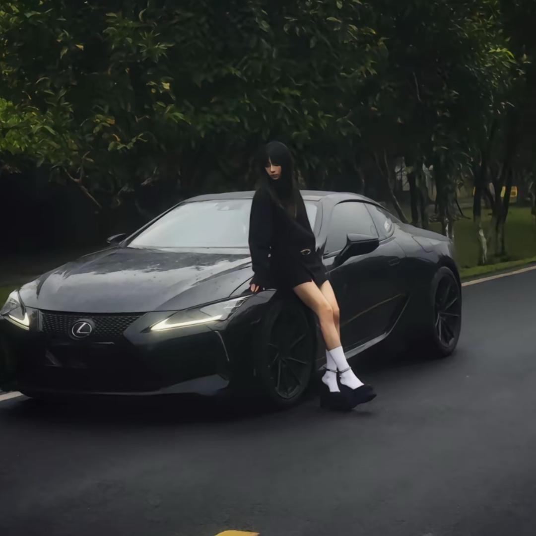 小鹿爱侃车