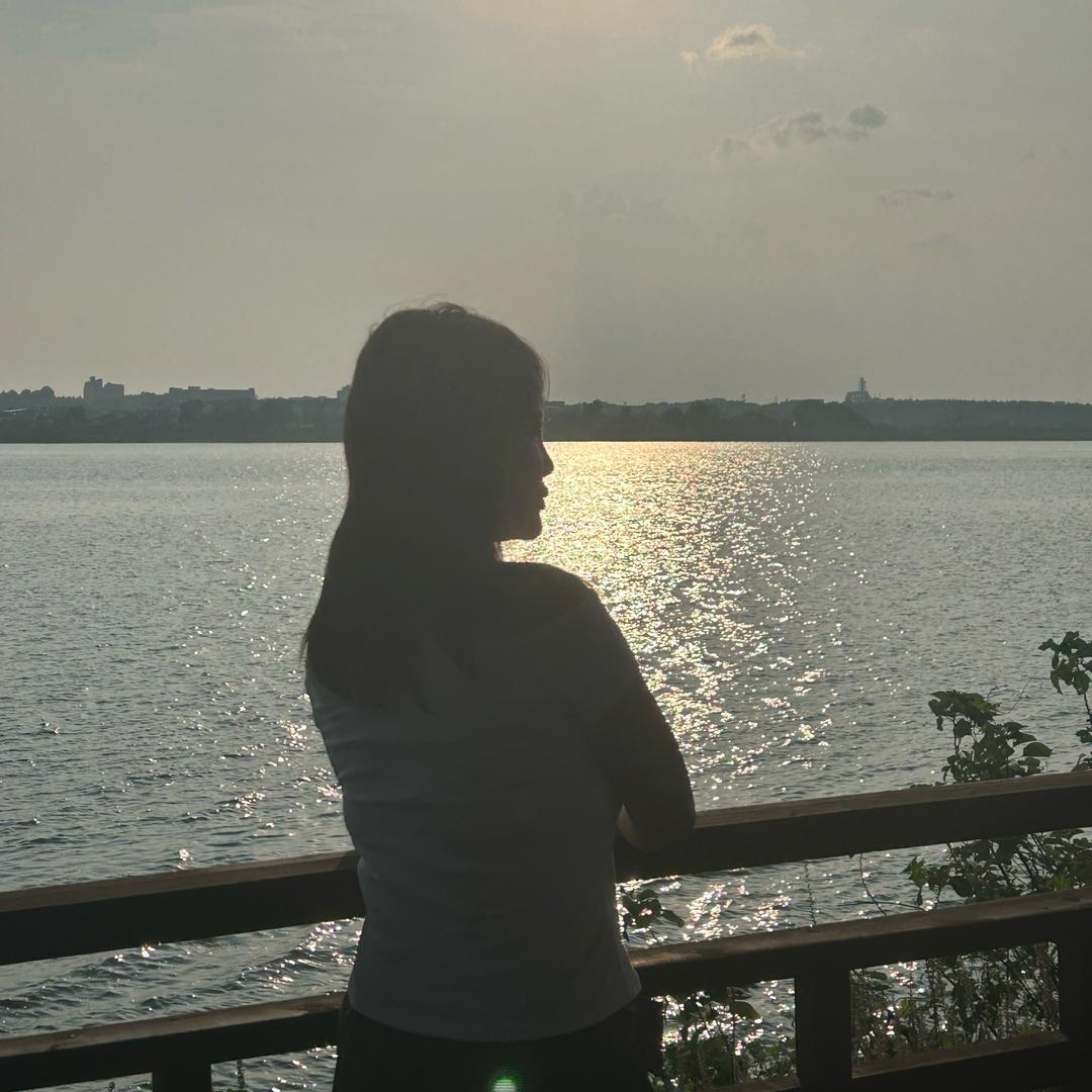 肖妹(乡野的自在生活)