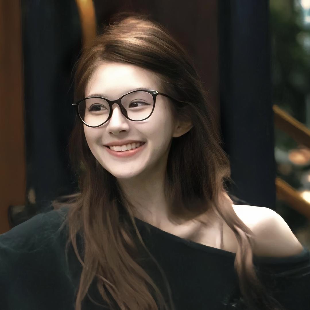 女开