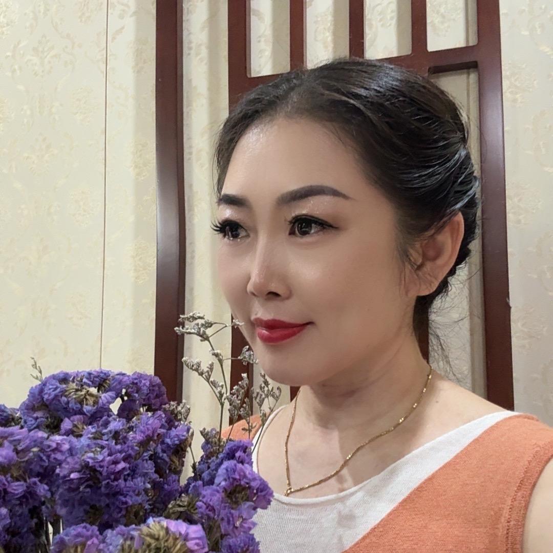 月亮很美