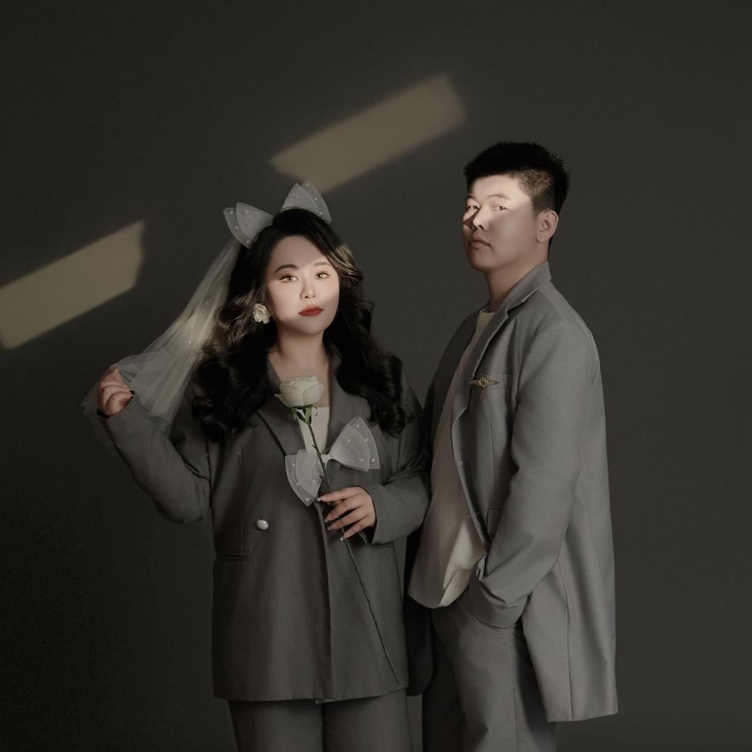 “无理”夫妇在哈市修车