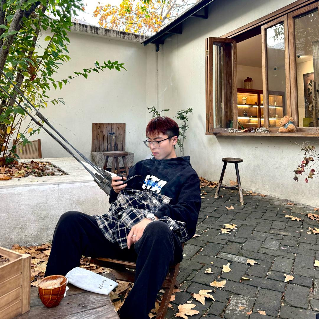 _CH_ 🦋⁰⁷⁷