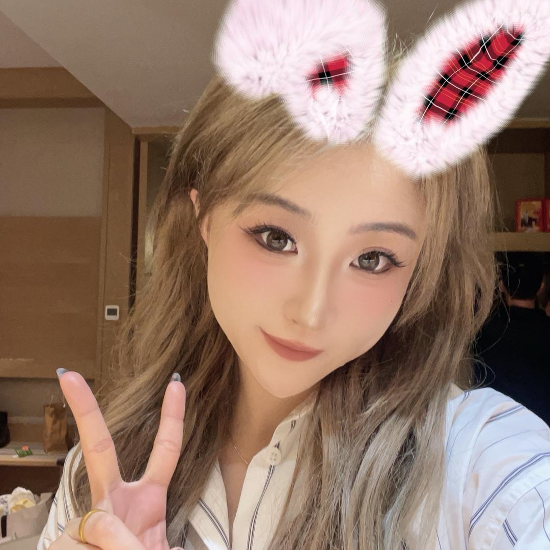 一米五的小婷婷