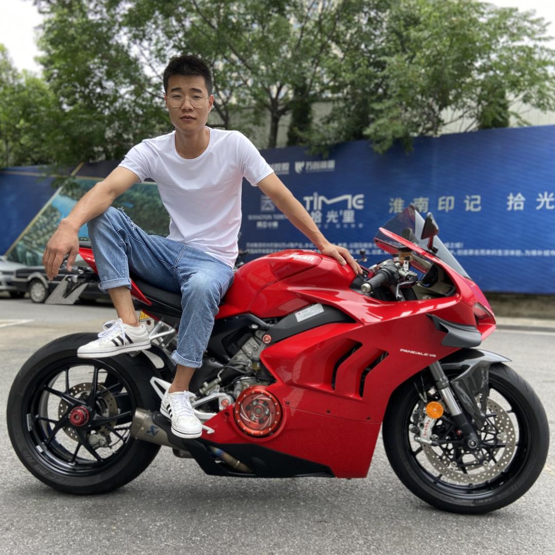 《纵擎机车》放纵的引擎