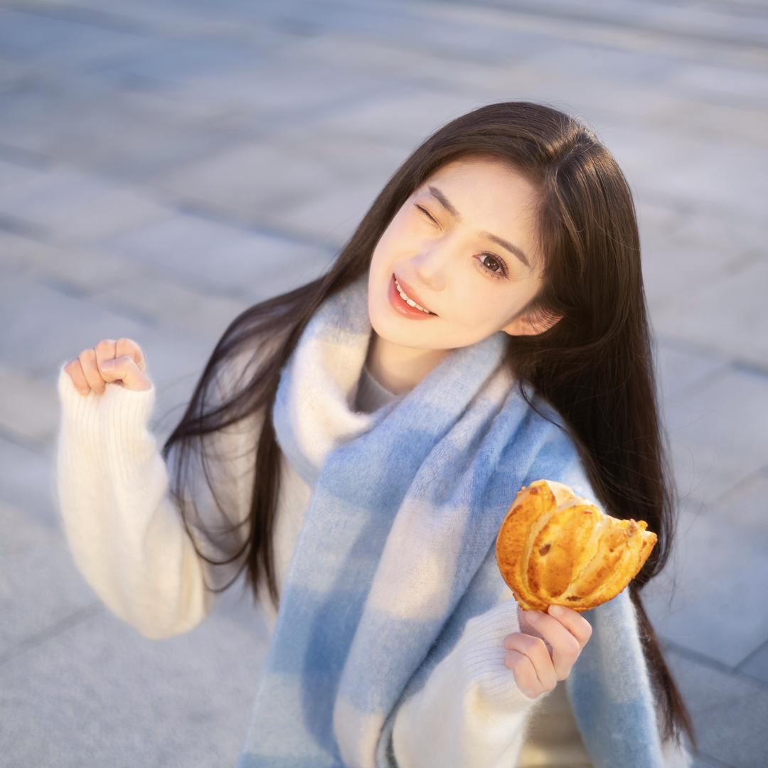 榕榕吃饱了🥥
