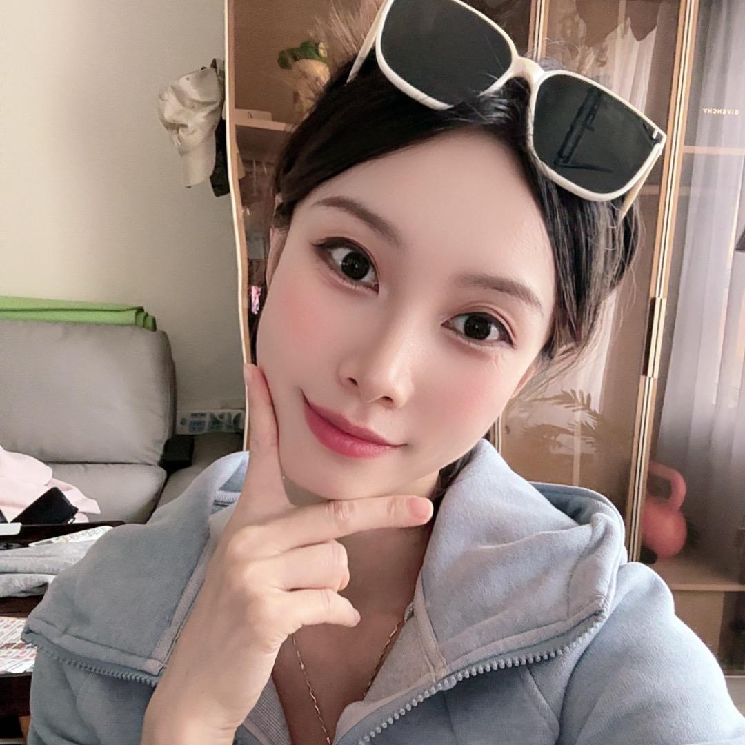 @雯雯服饰
