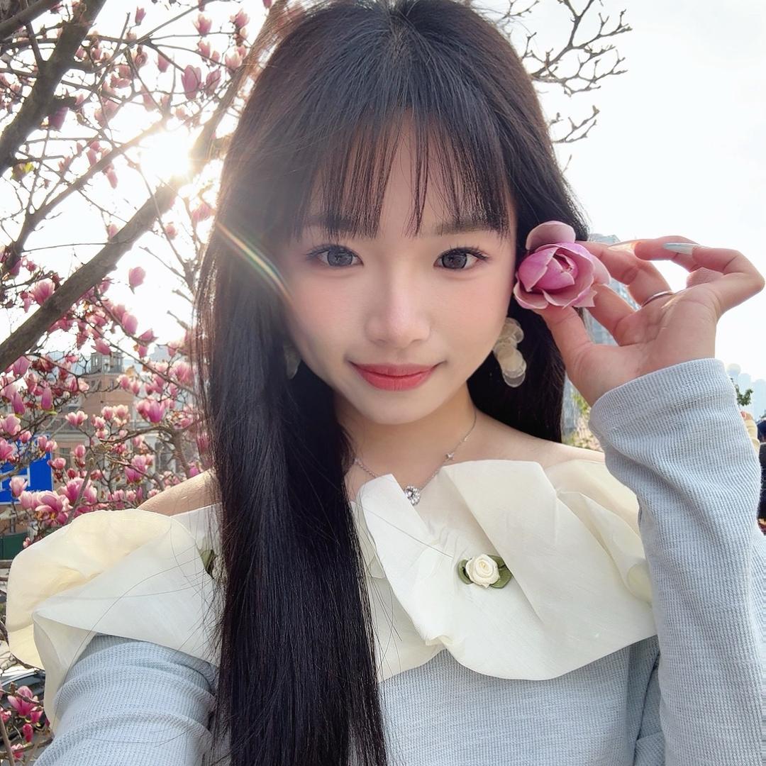 -小欣地滑-