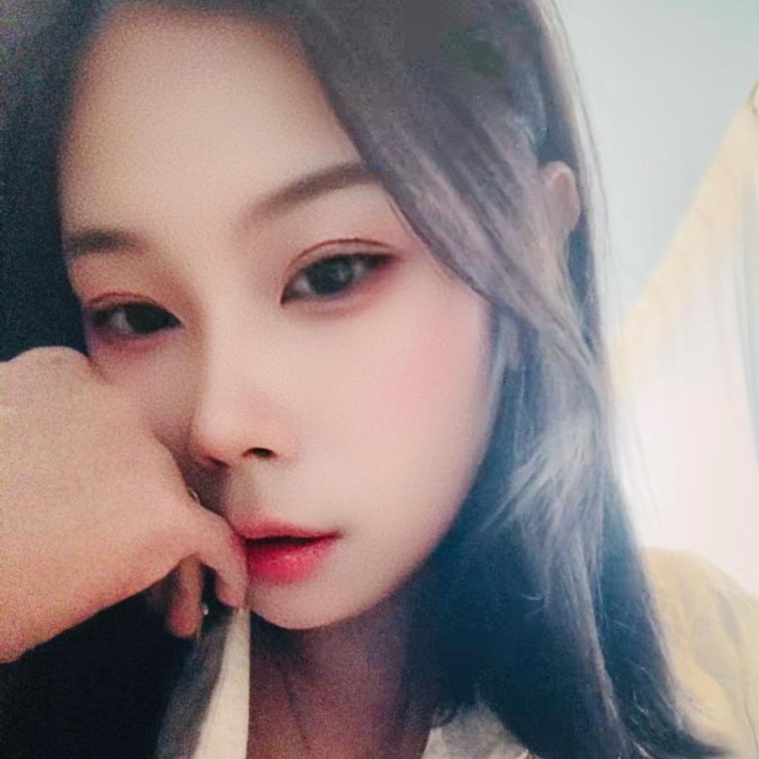 奶糖🍬梅子🍓