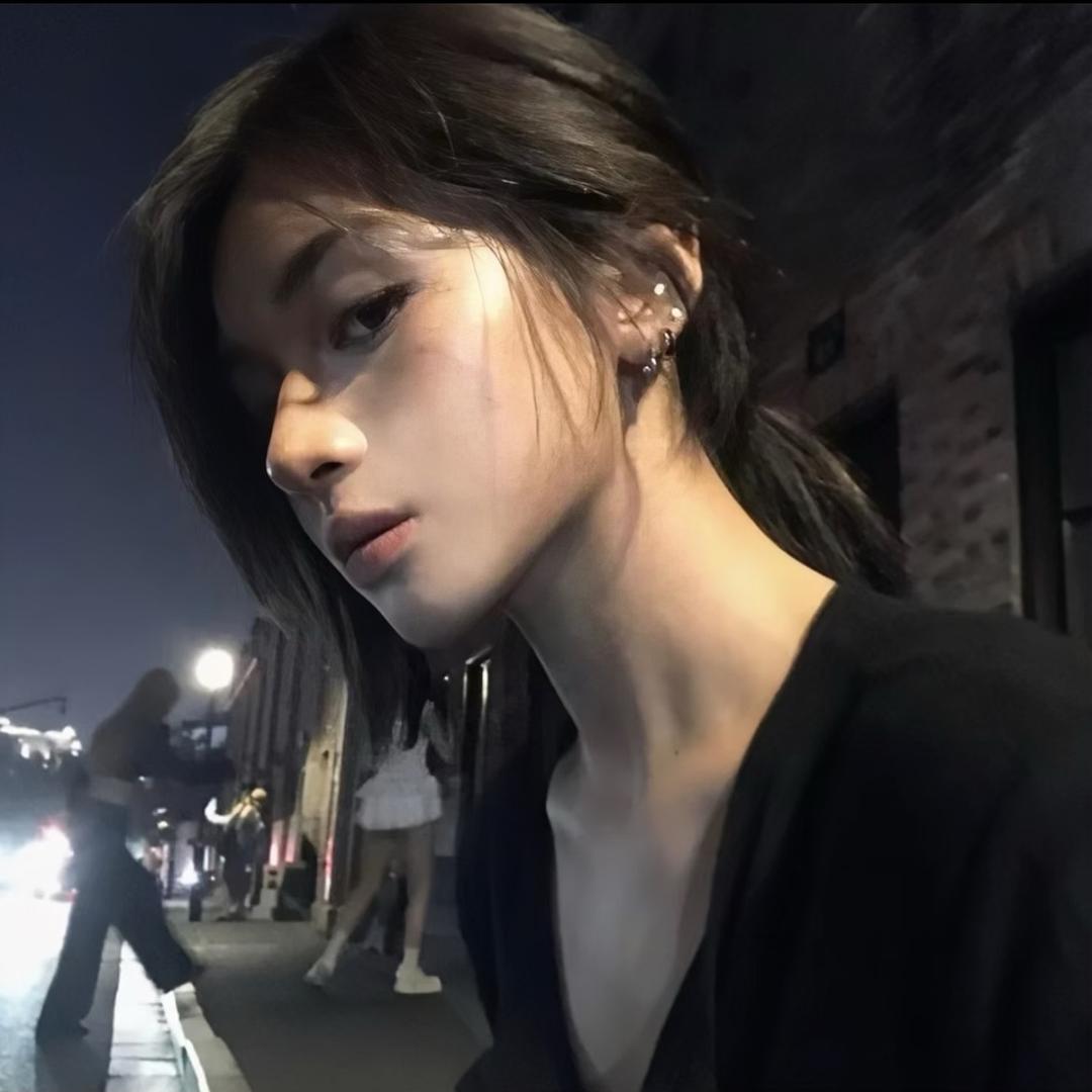 我情绪不稳定爱咬人