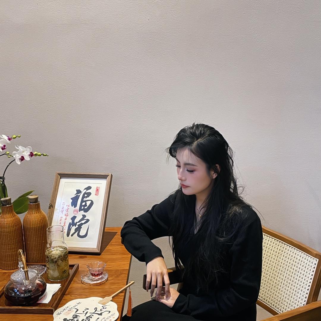 左左🧸